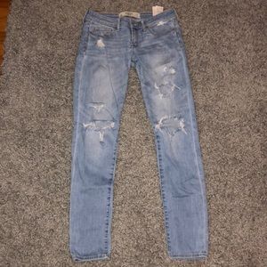 abercrombie ripped jeans
